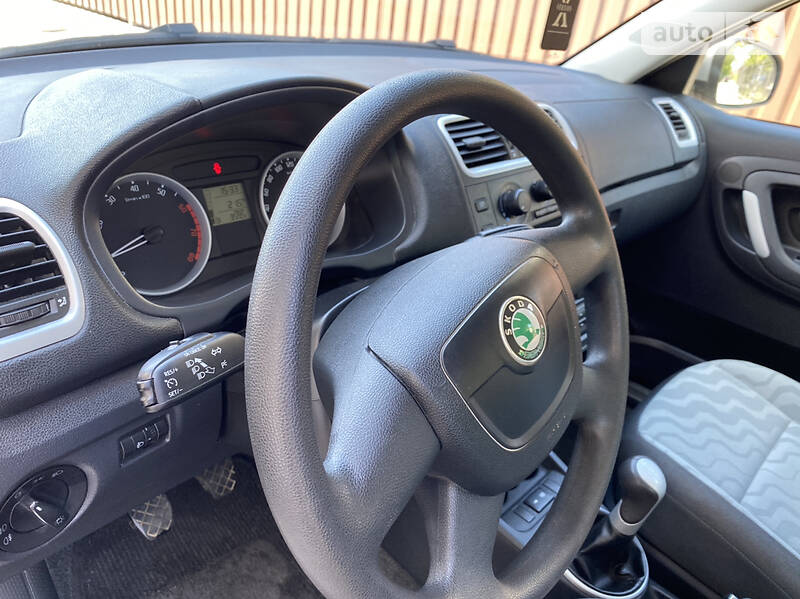 Хэтчбек Skoda Fabia 2009 в Староконстантинове