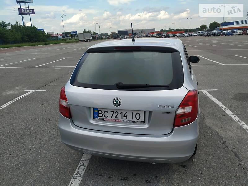 Універсал Skoda Fabia 2011 в Львові