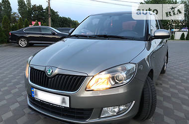 Хетчбек Skoda Fabia 2011 в 