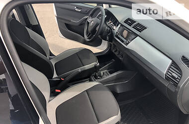 Хетчбек Skoda Fabia 2017 в 