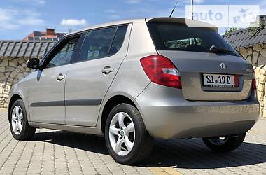 Хетчбек Skoda Fabia 2008 в 