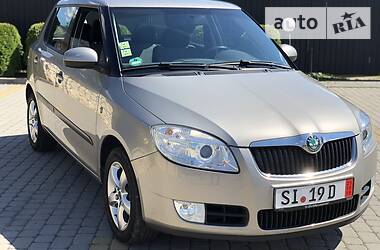 Хетчбек Skoda Fabia 2008 в 