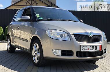 Хетчбек Skoda Fabia 2008 в 