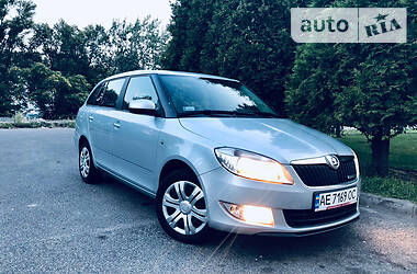 Універсал Skoda Fabia 2013 в Дніпрі