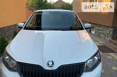 Хетчбек Skoda Fabia 2017 в 