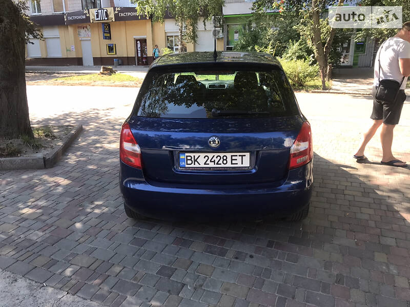 Хетчбек Skoda Fabia 2008 в Рівному