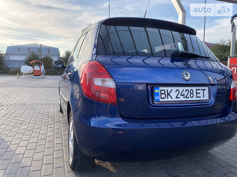 Хетчбек Skoda Fabia 2008 в Рівному
