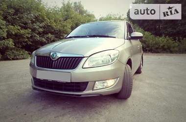 Хэтчбек Skoda Fabia 2012 в Сумах