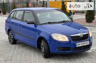 Универсал Skoda Fabia 2009 в Житомире