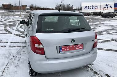 Хэтчбек Skoda Fabia 2011 в Тернополе