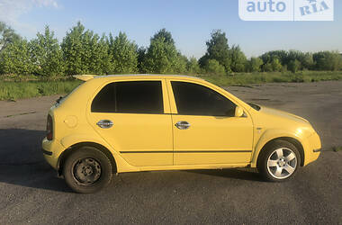 Хэтчбек Skoda Fabia 2001 в 
