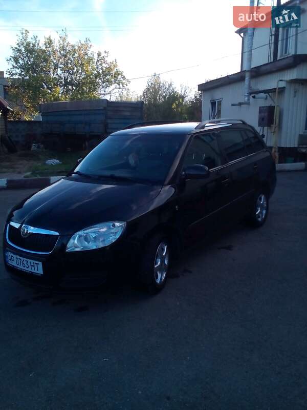 Универсал Skoda Fabia 2009 в Запорожье