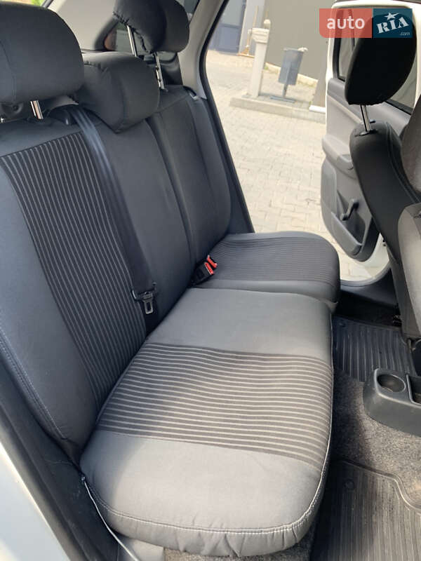 Універсал Skoda Fabia 2012 в Яремчі