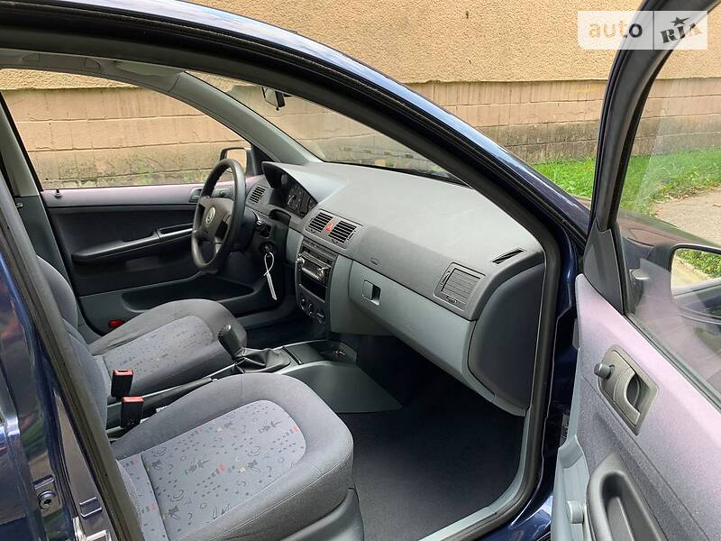 Универсал Skoda Fabia 2002 в Ивано-Франковске