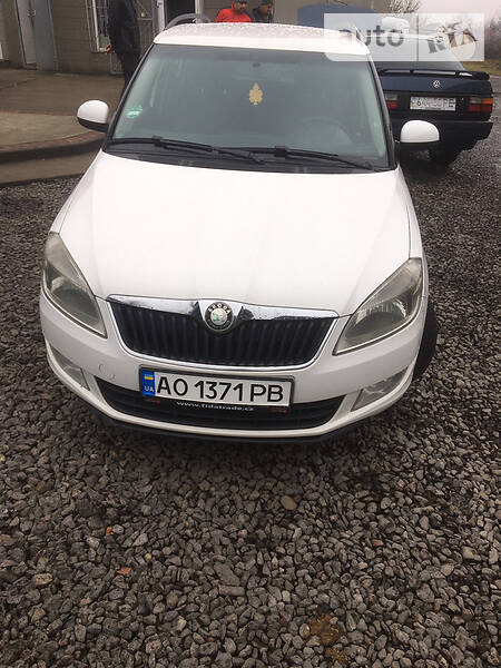 Универсал Skoda Fabia 2010 в Хусте