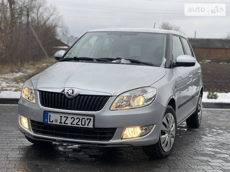 Хэтчбек Skoda Fabia 2014 в 