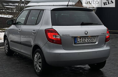 Хэтчбек Skoda Fabia 2014 в 