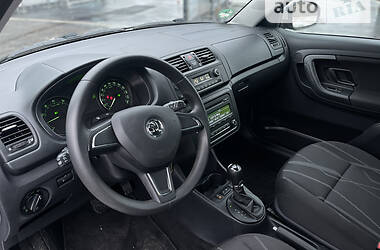 Хэтчбек Skoda Fabia 2014 в 