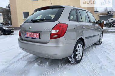 Универсал Skoda Fabia 2010 в Полтаве