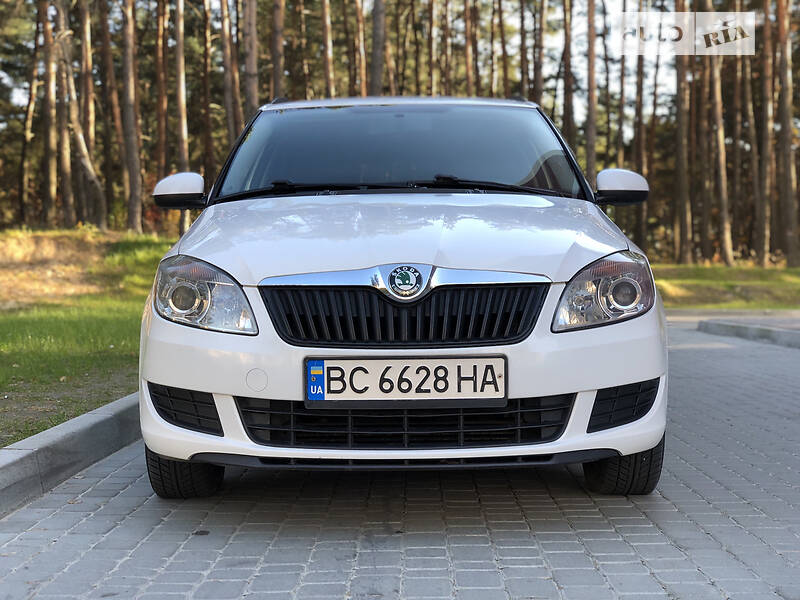 Універсал Skoda Fabia 2010 в Новояворівську