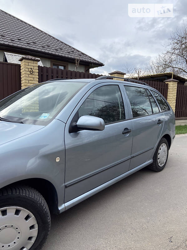Универсал Skoda Fabia 2004 в Виннице