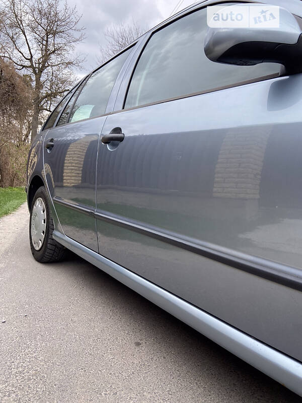 Универсал Skoda Fabia 2004 в Виннице