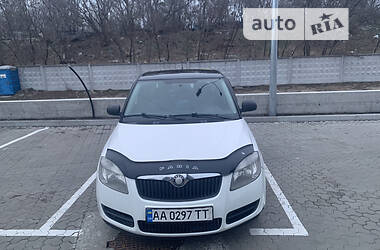 Хэтчбек Skoda Fabia 2009 в Киеве