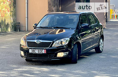 Хэтчбек Skoda Fabia 2010 в Ровно