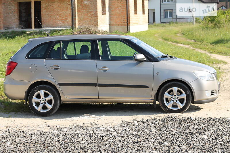 Универсал Skoda Fabia 2008 в Львове
