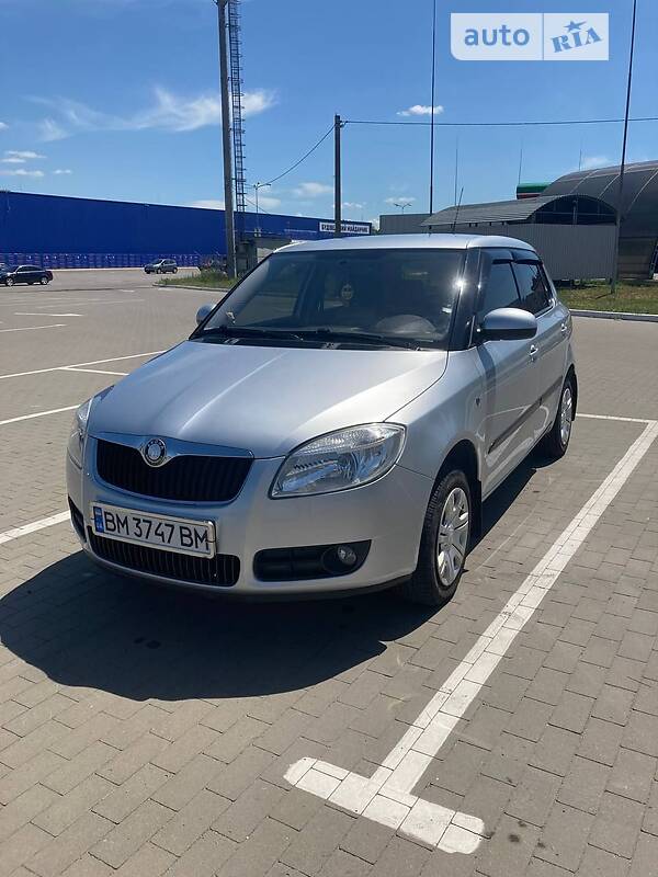 Хэтчбек Skoda Fabia 2008 в Сумах