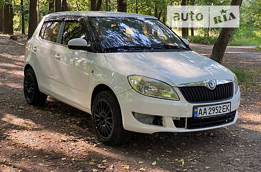 Хетчбек Skoda Fabia 2011 в Києві