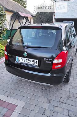 Хэтчбек Skoda Fabia 2011 в Борщеве