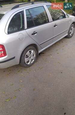 Универсал Skoda Fabia 2004 в Львове