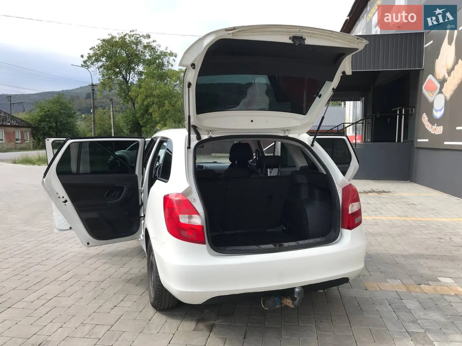 2011 Skoda Fabia - мініатюра 7