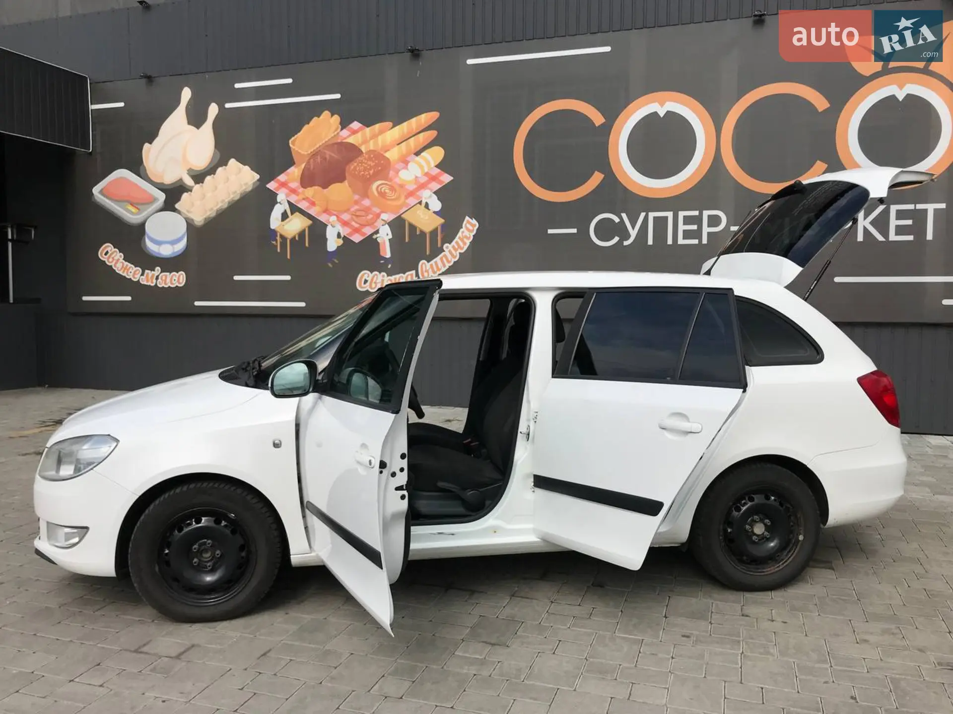 2011 Skoda Fabia - мініатюра 9
