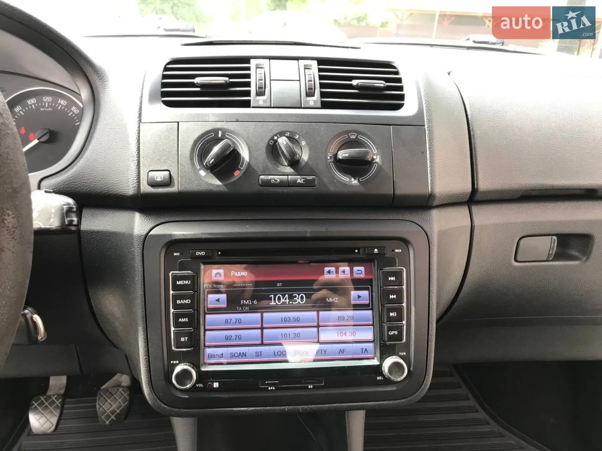 2011 Skoda Fabia - мініатюра 22