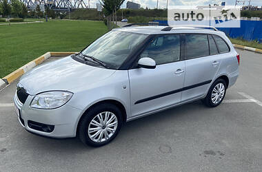 Универсал Skoda Fabia 2011 в Киеве