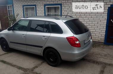 Универсал Skoda Fabia 2010 в Чернигове