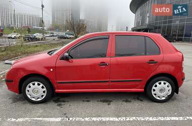 Хэтчбек Skoda Fabia 2007 в 