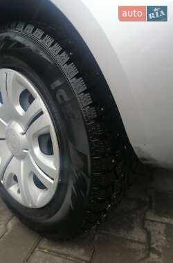 Хетчбек Skoda Fabia 2008 в Дніпрі