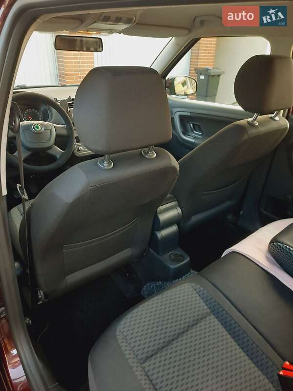 Универсал Skoda Fabia 2011 в Житомире