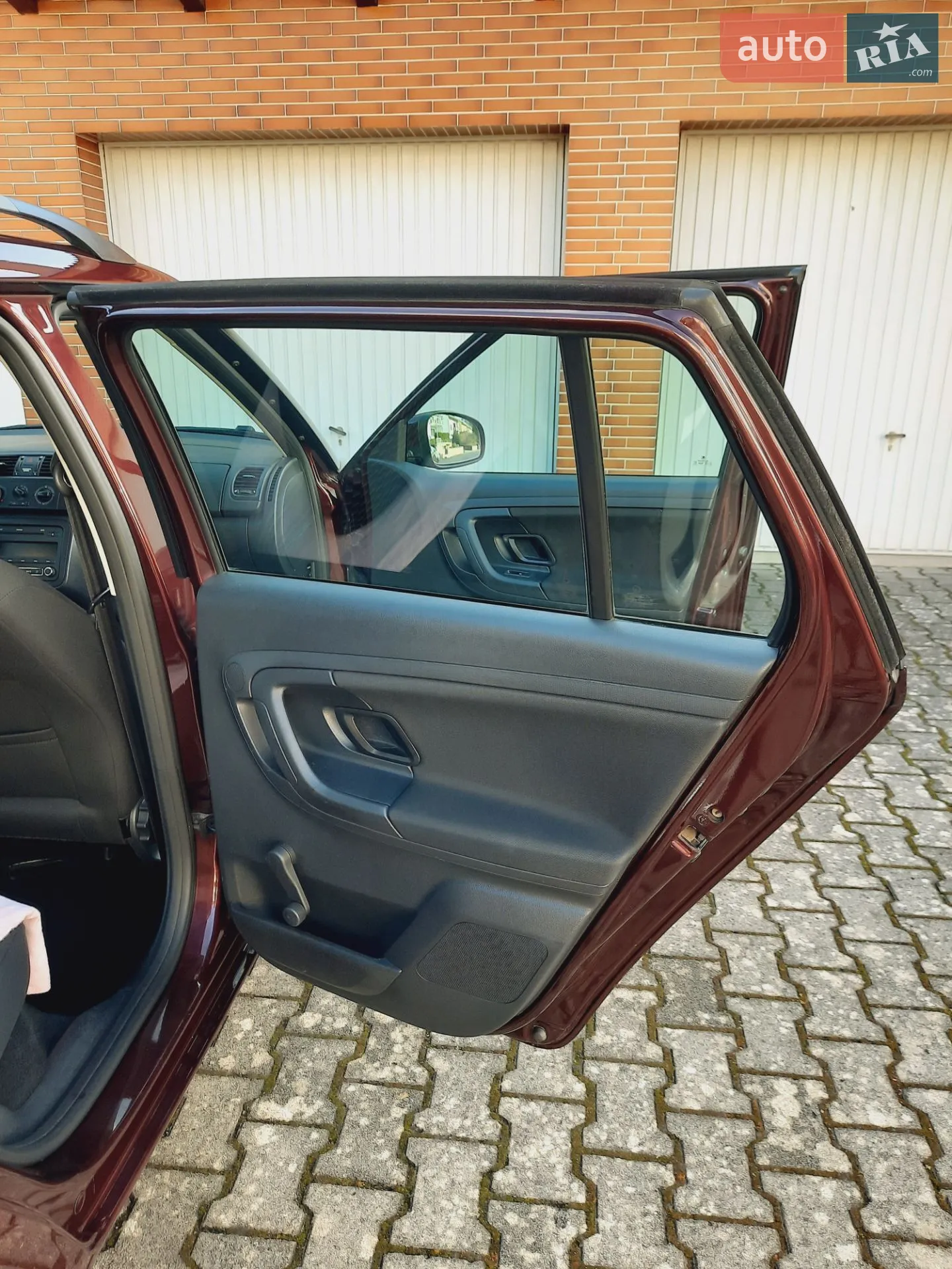 2011 Skoda Fabia - мініатюра 59