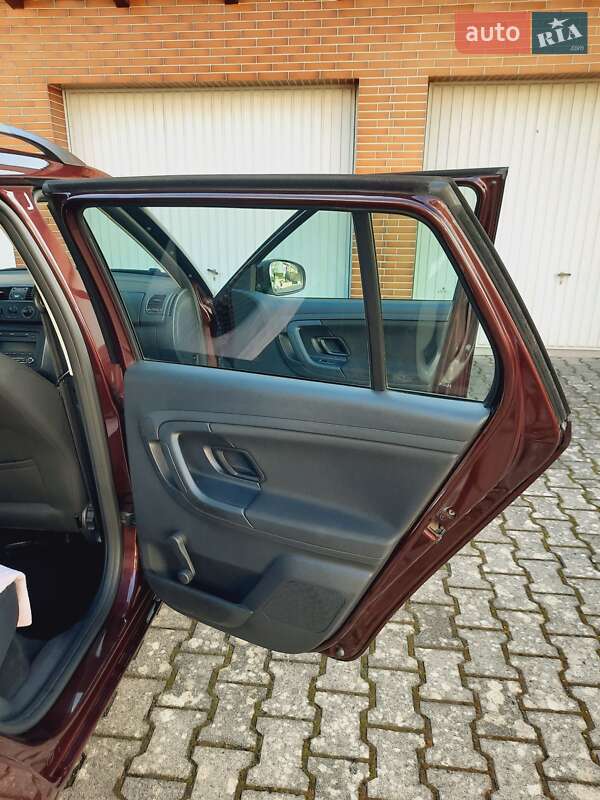 Универсал Skoda Fabia 2011 в Житомире