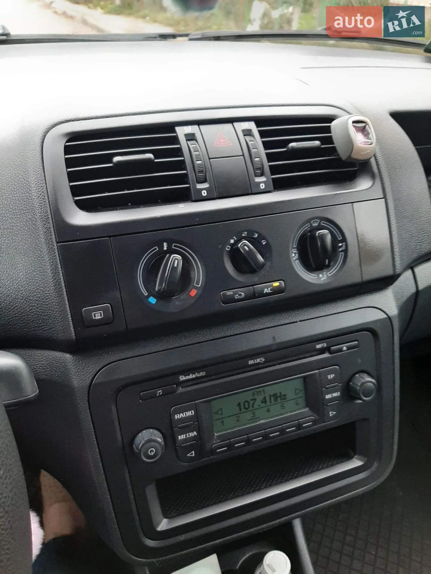 2013 Skoda Fabia - мініатюра 16