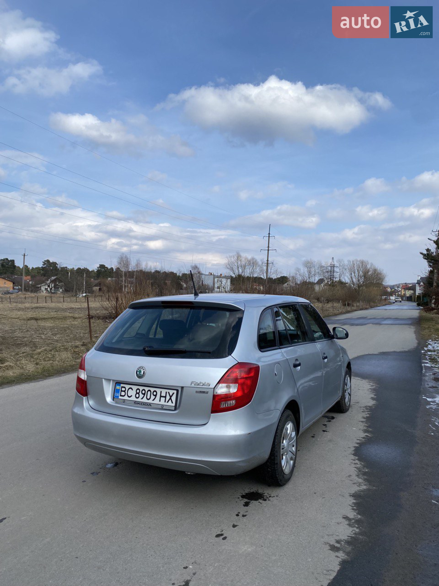 2011 Skoda Fabia - мініатюра 3