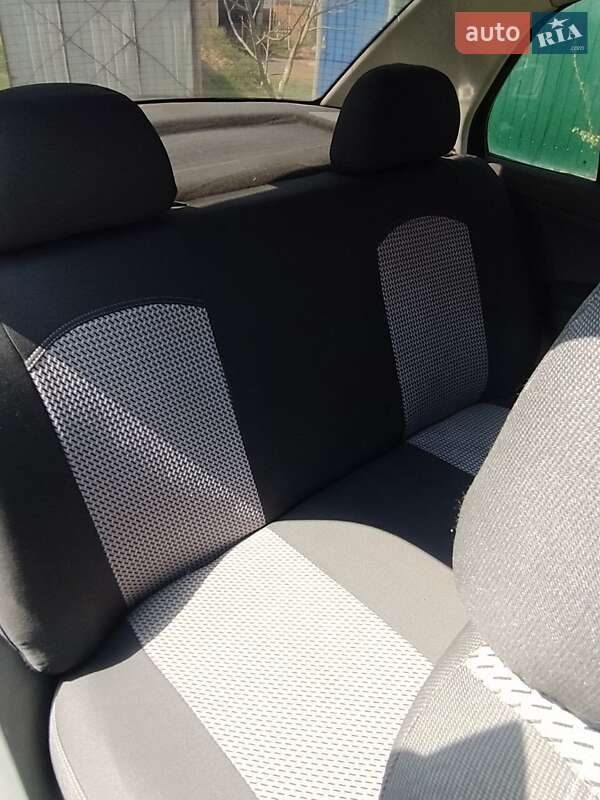 Седан Skoda Fabia 2003 в Олександрії фото 4 Седан Skoda Fabia 2003 в Олександрії