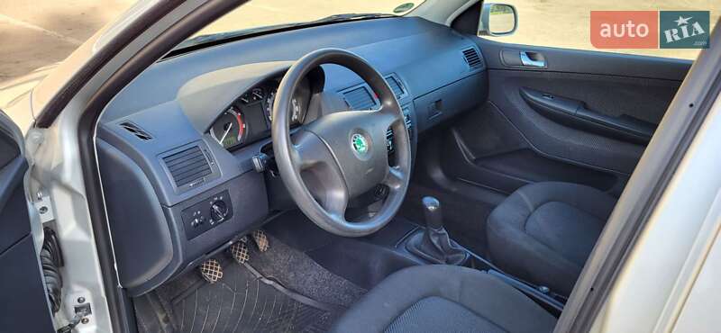 Універсал Skoda Fabia 2005 в Сумах