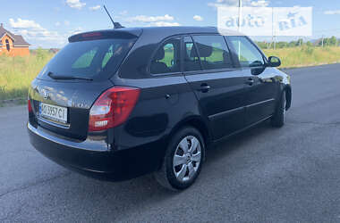 Универсал Skoda Fabia 2011 в Хусте