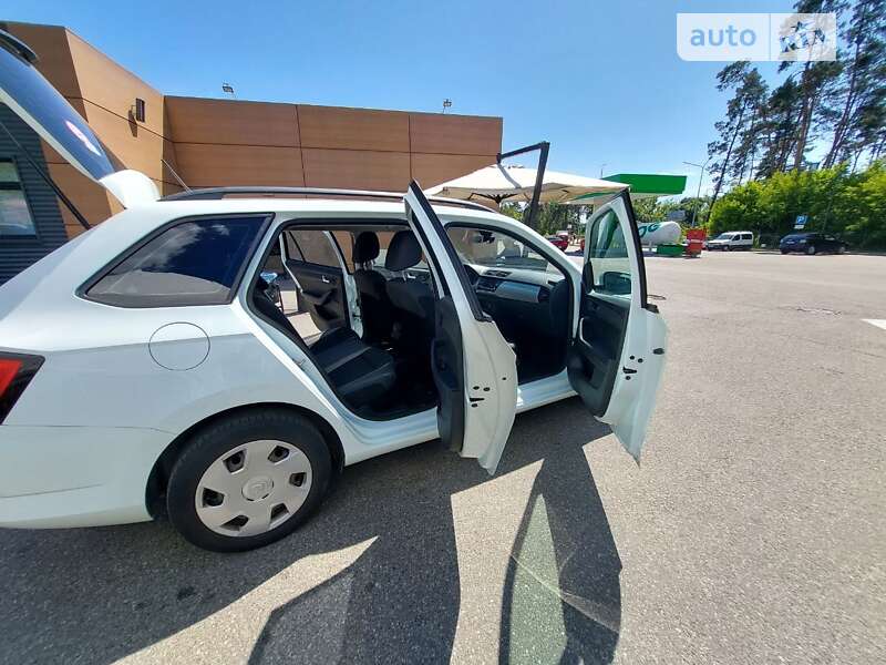 Универсал Skoda Fabia 2015 в Киеве