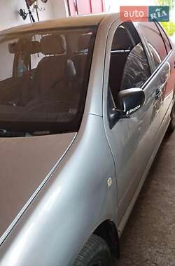 Седан Skoda Fabia 2006 в 